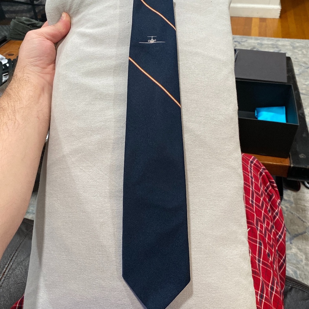 Vintage navy airline tie